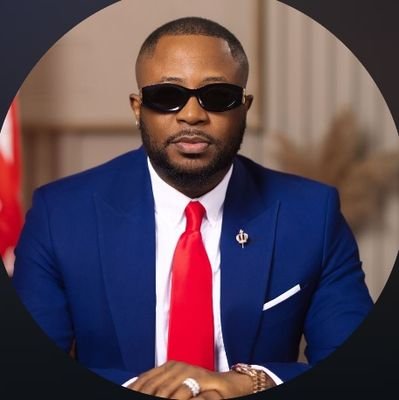 the Shadow of naija • Don't call me a blogger. turn on my post notification and follow my page to win my giveaways || DM for ads/promos