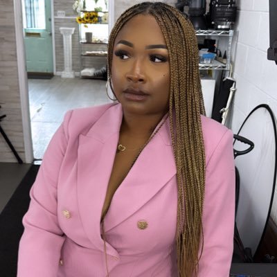 Esthetician 💕 The Beauty Club CEO ☝🏽🥰 Your Fav Lash Tech 🥳