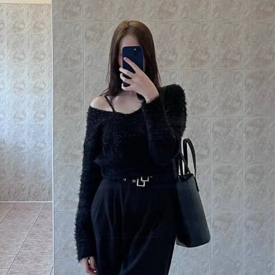 I love life, I enjoy making friends, and I know friends who share the same interests as me 💕
I enjoy traveling 🧳
I like food 🍱
I enjoy shopping 🛍
I like yog