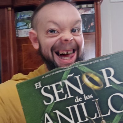 Ex-cocinero, programador y friki multidisciplinar. Mayormente jugón.
Habitualmente sentado en @ludusgallaeciae