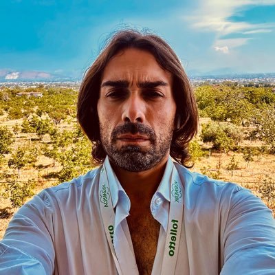 OronteLuigi's profile picture. 