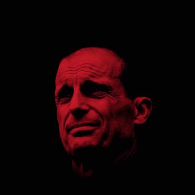 Bresciano DOC,esperto di pizza con il Milan nelle vene,SENZA NESSUNA PLUSVALENZA GONFIATA :) !!Grazie di tutto Paolo Maldini, però il rinnovo di Pioli anche NO.