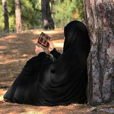 قبل از تو دلم گلی کــــه نیکوست نداشت همچون تو پدر که فاطمی خوست نداشت از بــس که تــــو مـــاهی پدرم سیدعلی والله نمــی شود تــــــو را دوست نداشت