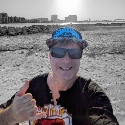 ⚡Tampa Bay Lightning hockey, married to a loving wife n 1 kitty, Kava 🥥, Spread Aloha 🌊 🤙🏻 🏴☠️ Blue dot in a very red state. My ♥️ Maui.. Weather fan
