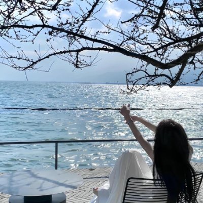 日本語を勉強してニュースアカウントを見ます。🎀
日本語でツイートすることにしました。 🎌
食べ物と旅行、が好きです
私も日本語の練習を手伝ってもらえると嬉しいです。(ಥ _ ಥ)
新しい人と知り合うのも楽しいですね,ハハハ😀
よろしくお願いします🙇🏻♀️