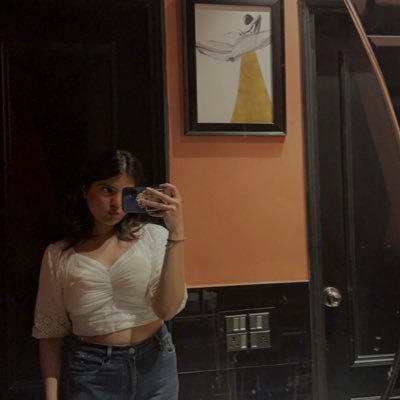 drishti0205's profile picture. #Medtwitter|| just a crazy ass juggling between books and life🦋.