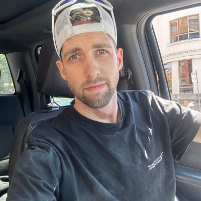 @Rainbow6Game Ex-Pro Player / Ubisoft Game Tester / @TarkovArena Player for @Redacted_HQ