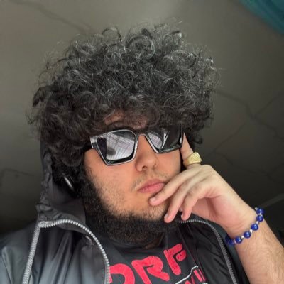 19 | He/Him | ENG/ESP/POR/RUS/UKR/Lil JPN/Tiny DAN | Massive Sonic, Bleach, Dragon Ball, Ghibli, Linkin Park and AOT fan | Semi-soccer fanatic @realmadrid