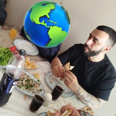 mülteci nefreti, bıttım sabunu düşmanı, merve özbey kırmızı çizgim, yaşlıları sevmiyorum, derbederberk fanıyım.