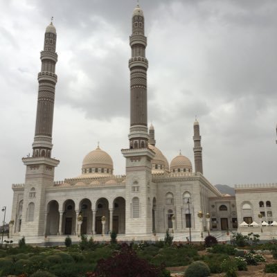 مدير الادارة الفنية في مؤسسة الثورة للصحافة والطباعة والنشر .. ( المنشورات هنا تعبّر عن رأيي شخصيًا، ولا تمثل صحيفة الثورة أو أي جهة رسمية. )