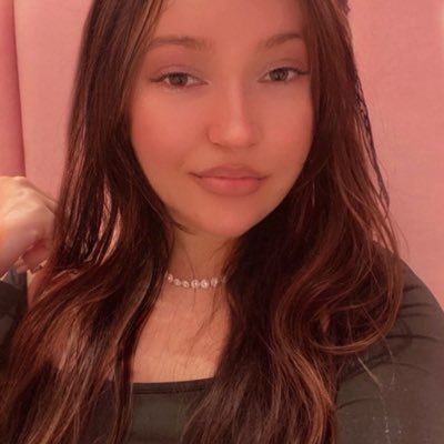 appreciating the art and whimsy of it all 🫧🦢🪞🎀 irl bratz doll ⋆。꩜.ᐟ°‧★₊˚