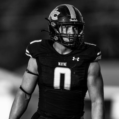 6’1” 225lbs | Class of 2026 LB/TE/ATH | wyatthickox1@gmail.com | Wayne County Football 🏈 Wrestler 🤼♂️ | Psalms 118:17 | 4.0 GPA | one person can't win a game