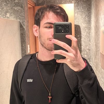 omarcolombari_'s profile picture. Por bondade, simples assim... Por bondade
