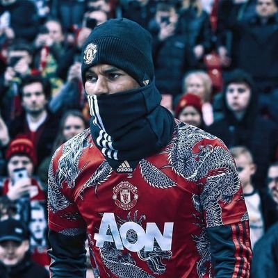 Die-hard Manchester United fan sharing insights and all things Red Devils.