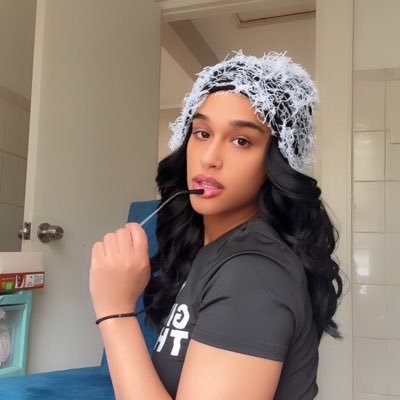 looking for a pay pig I’m ready to drain you send tribute $50 cash app $prettyyellowbone tribute first conversion later