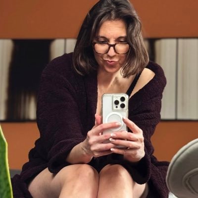 sofifii9's profile picture. Maestra de preparatoria🎓 50 añitos🥰. Divorciada👩‍❤️‍💋‍👩.