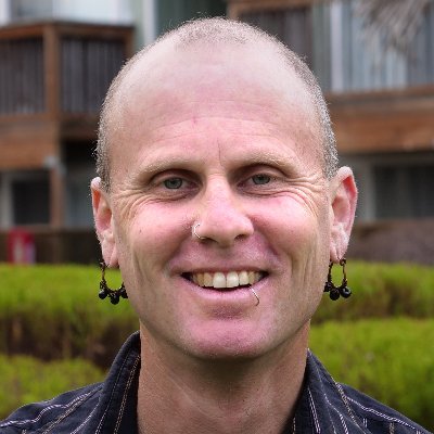I engage insightful repliers - no Twitter-dunks · Reply Guy · Video news reporter covering Humboldt County, CA development · Compartmentalizer · IQ Bro/Hananiac