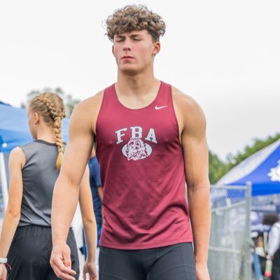Luke 19:10 | 6,3 195| OLB | Shot Put, Discus|Class of 2027|First Baptist Academy|Naples Florida|God first ✝️| Instagram:08_pace Email: pacephillips@icloud.com