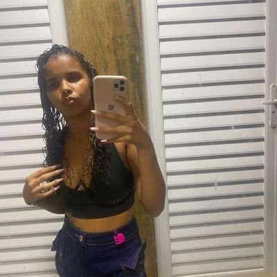 Seja forte, e corajosa 💗🙏🏻 : Dinda da Emanuelly Sophia 💜👩👧 : Dinda do Luiz Guilherme 💙👩👦: 22y 👸: Yeshua ✨🤞🏻: TH 💏🤞🏻 agora é 💜🩵