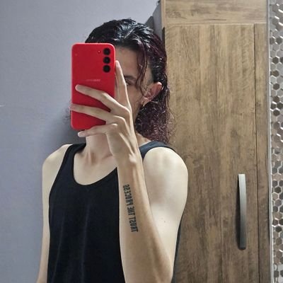 English teaching student 📚
⚯ ͛❾¾𝓐𝓵𝔀𝓪𝔂𝓼
Instagram: stev_mora63