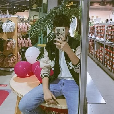 🐺🏳️🌈💻📖🗡️
DEV PLENO • ADS • ENG. SOFTWARE •
JAVA • JS • ORACLE • FLUTTER