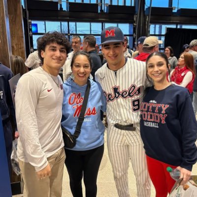 Follower of Christ, Husband, Father and Baseball Coach 2 Corinthians 5:7 “For we walk by Faith, not by sight”