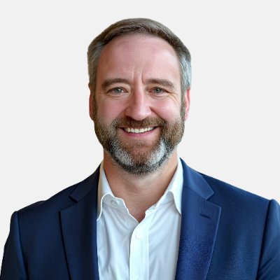 Making it impossible to ignore my clients | 3x Tech Founder ⢠Coach ⢠Speaker