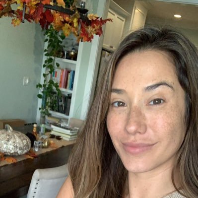 johnson_em82436's profile picture. love is kind ❤️