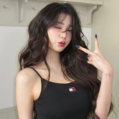 sneevst's profile picture. ➶ 𓂂 ₊ hoonter ⊹ use 2 device (andro & ip)  🦢💫