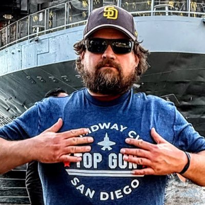 akdavedarden's profile picture. alaskan