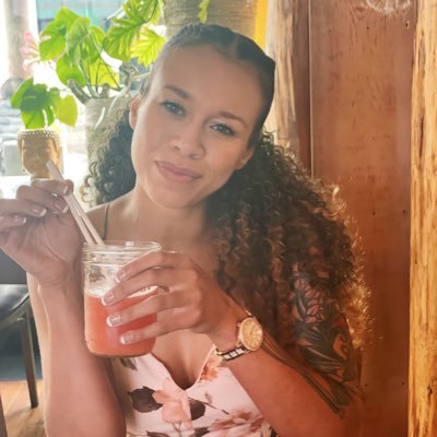HR & Ops expert turned startup founder. Building @MeetElevo to simplify business for solopreneurs & fractionals. UC Berkeley grad. Opinions fueled by Celsius.