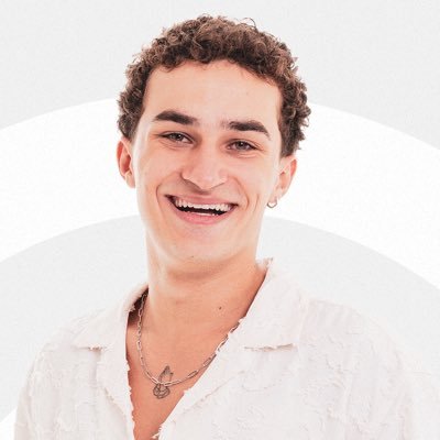 PERFIL OFICIAL | Power Couple Brasil 7 | Ator e Estudante de TI | @bia_valente20 #TeamGuiBia 🌊 | 📧 contatoguilhermeseta@gmail.com