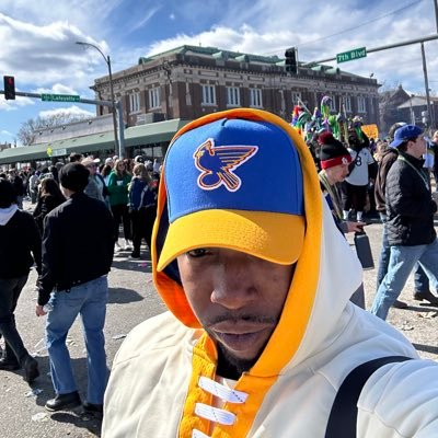 (I just speak my mind) ·UMSL Alumni ·ΩΨΦ·Team IΔΔ FA 09, Go: #CardinalsNation #GoBigBlue ·Born King 👑·SC: StanDaMan314