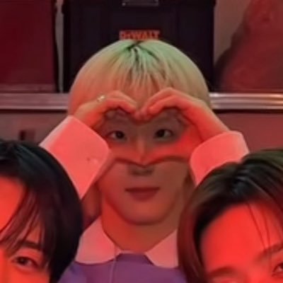 ray_bnnuy's profile picture. (♡ˊ͈ ꒳ ˋ͈♡) 👽 ᡴ ֯݁ ⸝⸝ · ꘫ ·♡𓈒ּꛁ ♡소울♡19╰(*´︶`*)╯♡