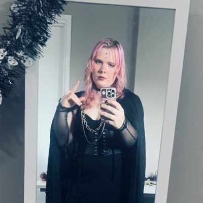 BubbletheFemme's profile picture. 24 Raccoon Girl. NSFW. 18+. MDNI. Currently working out what I wanna do with this account.