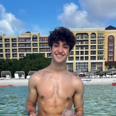 ryanvcarroll's profile picture. 