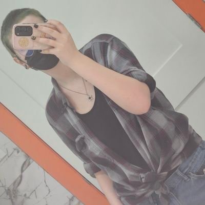 18+, nb, living my best life(I am spiraling)
🏳️🌈🏳️⚧️
Bucky Barnes stan DO @ me.