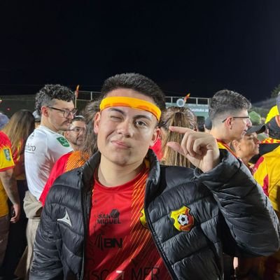 Para hablar de Fútbol soy bueno (A veces)
🎙Meridiano Deportivo
Herediano🐯🏆🏆
Madrid⚪