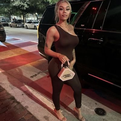 Available for friendship 💕 and also want to meet new friends on here