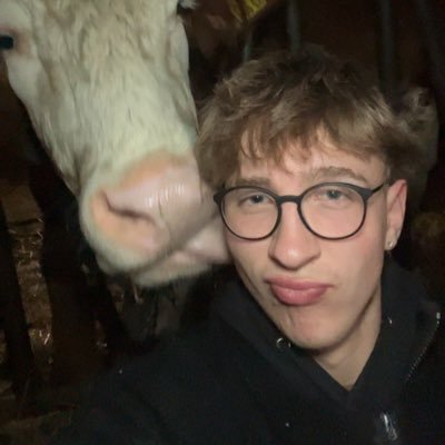 hi,i’m 6,3 and welcome to my sweety Farmer profile 👨🌾🚜🐄 check my of 😝😏➡️ https://t.co/wPi91NAbFU