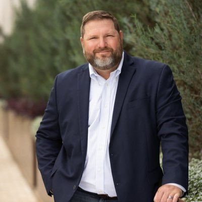 coachdanhunter's profile picture. Christian, Husband, Son, Brother, daddy, coach, and builder