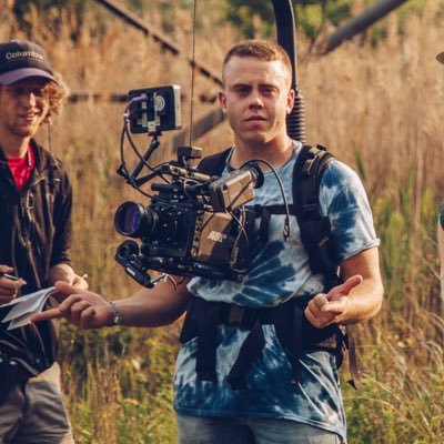 video producer for @bucks
prev @colts, @brewers
IG: @cschredder
