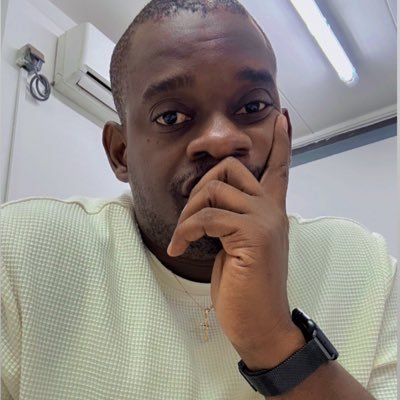 scheva07's profile picture. si l’arbre savait ce que lui réserve la hache, il ne lui fournirait pas le manche! #LifeIsTooShort 😉