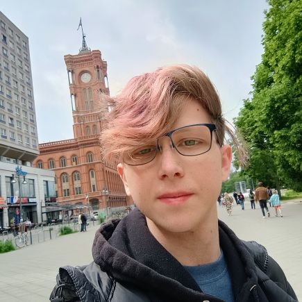 H_Wilkinson05's profile picture. 🇬🇧 Political Activist | 20 | Views are my own | YNWA | Join https://t.co/9TjcWhMmjl