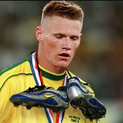 adedapoX's profile picture. this or @Dxpo_