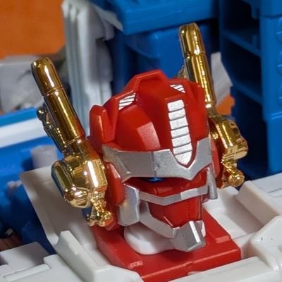 ale92TUyxOXpfXy's profile picture. トランスフォーマー他変形ロボ好き

トランスフォーマーを普及するために動画作りもやってました