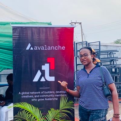 Foodie| Aspiring Cryptographer in Blockchain| Bookworm| Sales Representative| Social Media Manager @Siko Intérieurs| Content Writer in Tech| Shoe Vendor