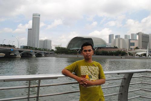 gugunggunawan's profile picture. 