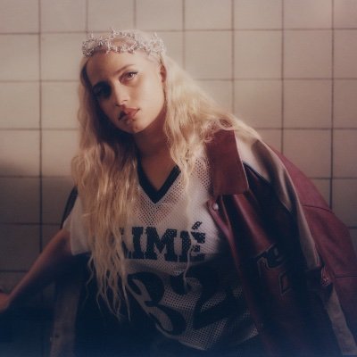 leasenmusic's profile picture. My debut album "LEVELS" out everywhere. ♡