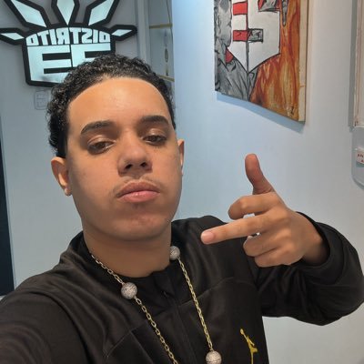 Ninguém consegue derrotar aquele que Deus escolheu para vencer 🙏🏼🙇🏻, Tropa do 23 🤬2️⃣3️⃣ ATÉ O FINAL !!❤️🚂 sdds eterna pai 💔sdds eterna camarão 🏴🖤